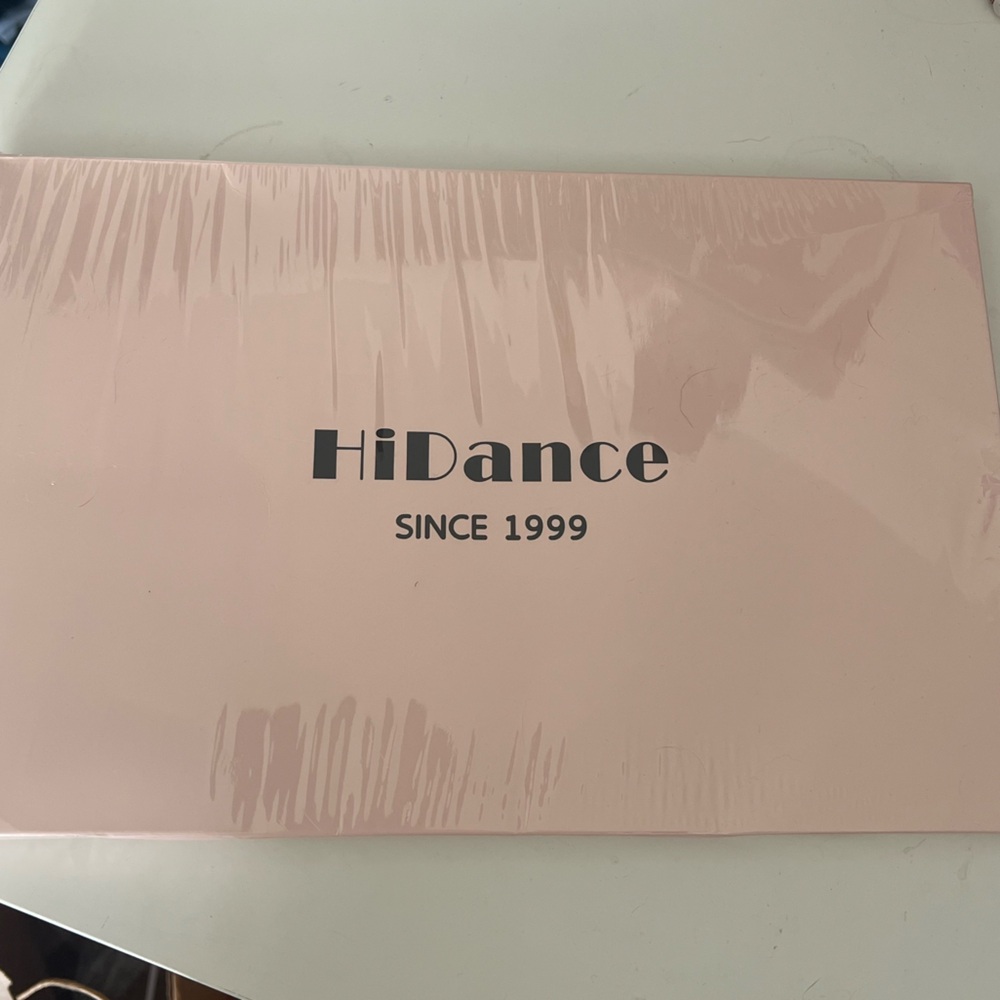 HiDance Pink box of kids tights tan 4-6Y ballet dance 3 pack